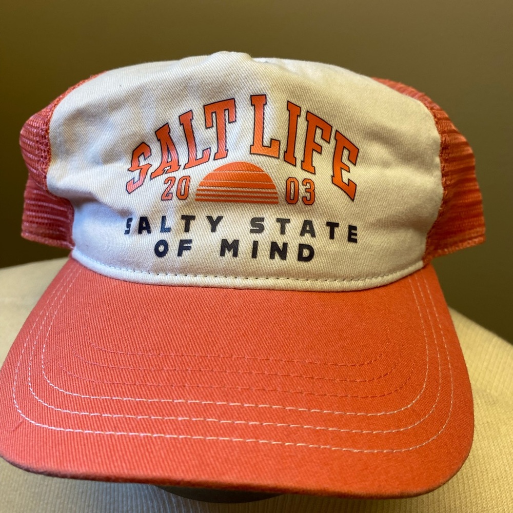 Salt Life Girl’s/Youth Salty State Of Mind Salmon And White Hat NWT